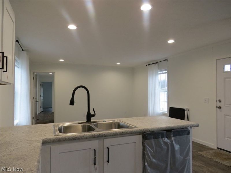 2659 Lake Breeze Drive, Madison, OH 44057 Photo 8
