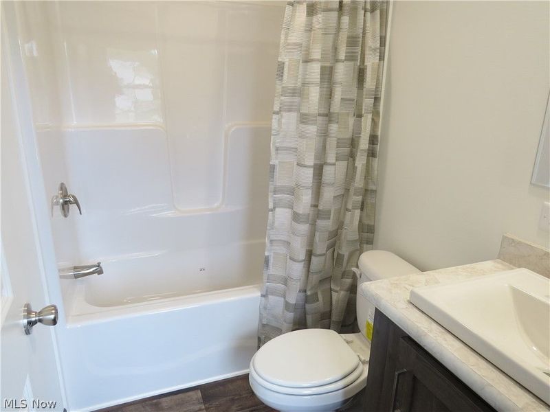 2663 Lake Breeze Drive, Madison, OH 44057 Photo 3