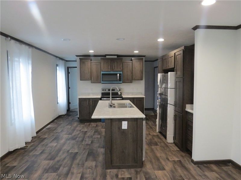 2663 Lake Breeze Drive, Madison, OH 44057 Photo 4