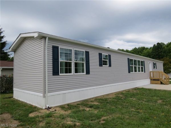 2665 Eagle Point Drive, Madison, OH 44057