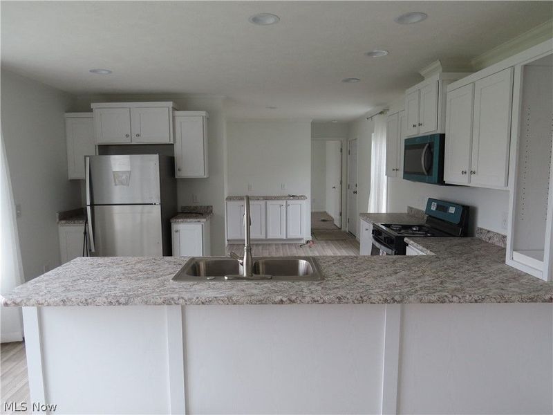2665 Eagle Point Drive, Madison, OH 44057 Photo 3