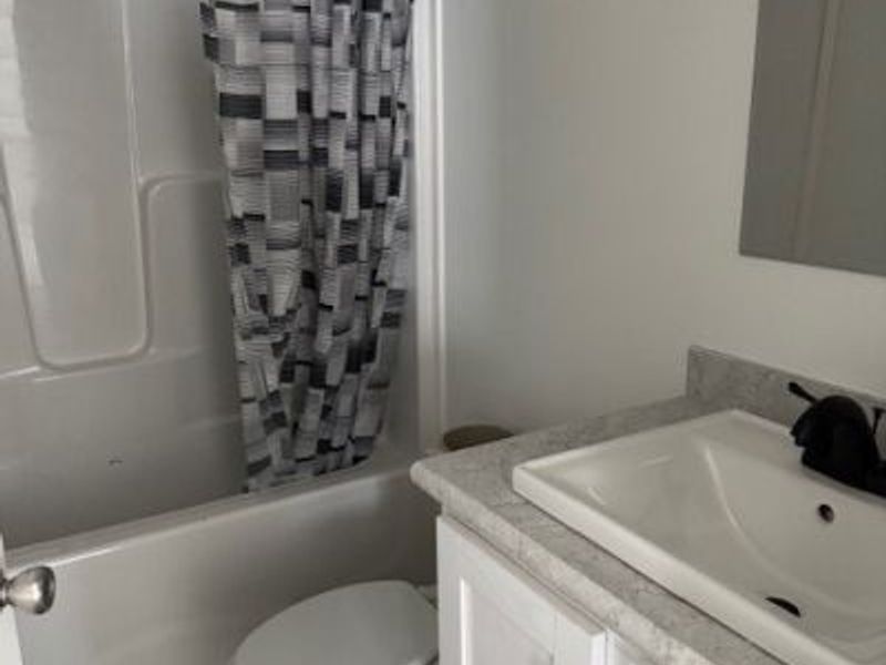 2661 Lake Breeze Drive, Madison, OH 44057 Photo 4