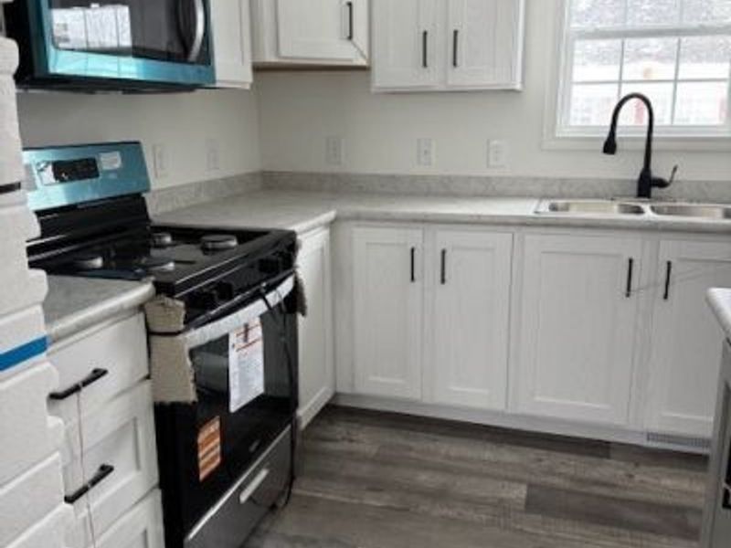 2661 Lake Breeze Drive, Madison, OH 44057 Photo 6