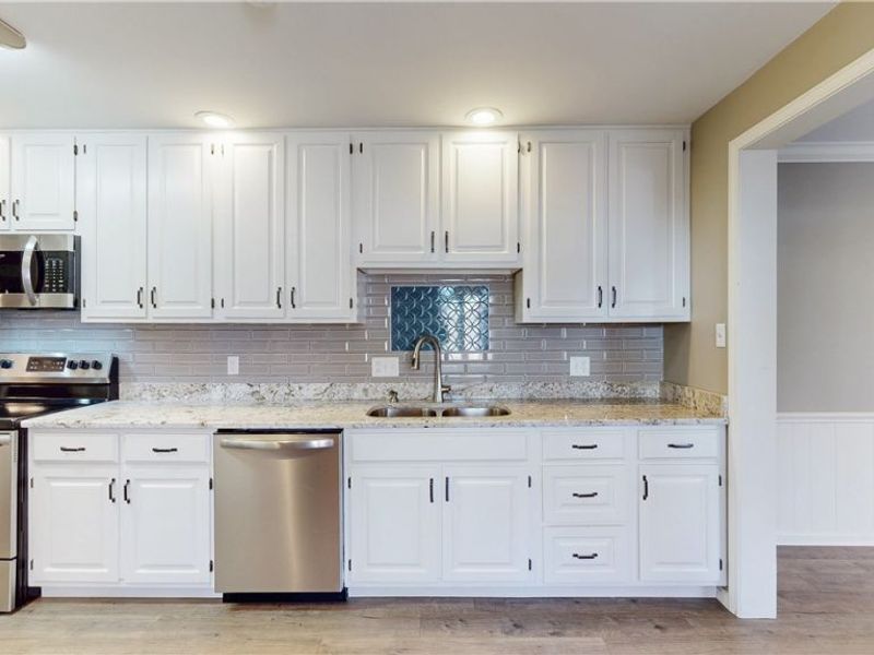 2592 Falmouth Road, Fairlawn, OH 44333 Photo 11