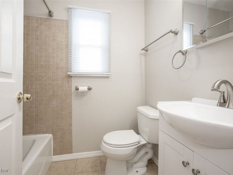 455 Metcalf Road, Elyria, OH 44035 Photo 17