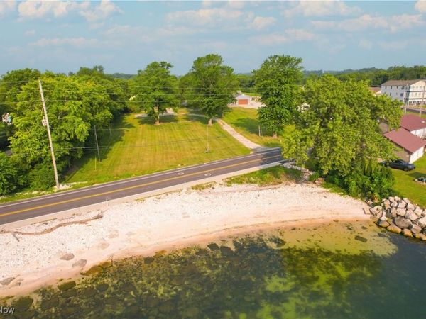 902 E Main Street, Lakeside Marblehead, OH 43440