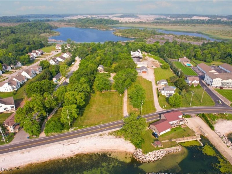 902 E Main Street, Lakeside Marblehead, OH 43440 Photo 5