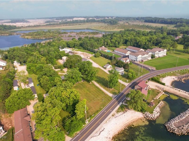 902 E Main Street, Lakeside Marblehead, OH 43440 Photo 6