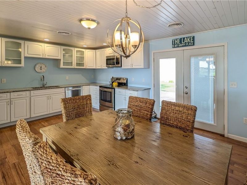 828 E Main Street, Lakeside Marblehead, OH 43440 Photo 11