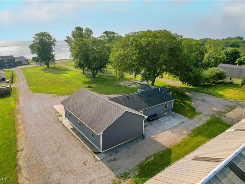 828 E Main Street, Lakeside Marblehead, OH 43440 Photo 7