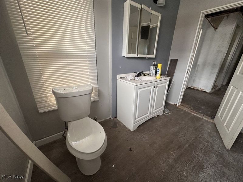 132 E Main Street, South Amherst, OH 44001 Photo 18