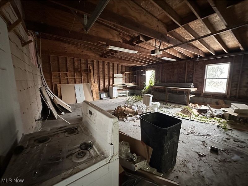 132 E Main Street, South Amherst, OH 44001 Photo 23