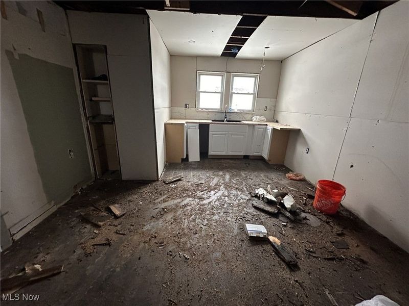 132 E Main Street, South Amherst, OH 44001 Photo 6