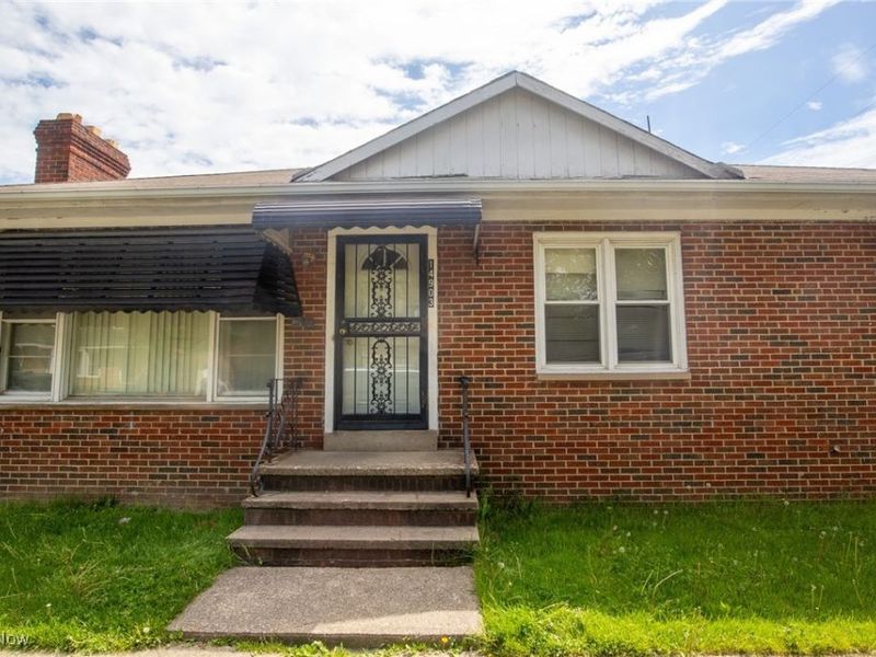 14903 Glendale Avenue, Cleveland, OH 44128 Photo 1