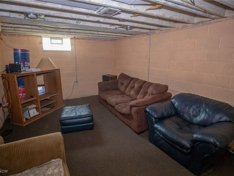 14903 Glendale Avenue, Cleveland, OH 44128 Photo 13