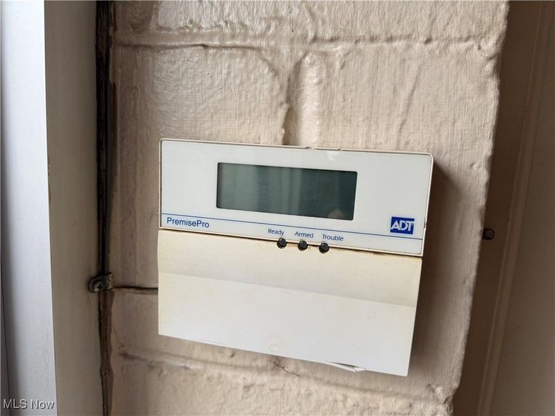 1414 E High Avenue, New Philadelphia, OH 44663 Photo 8