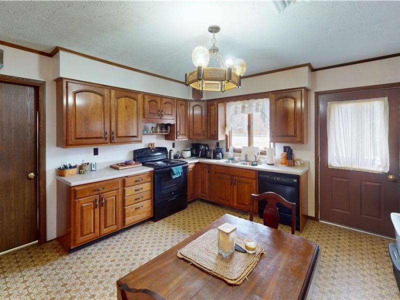 53261 East Captina Highway, Powhatan Point, OH 43942 Photo 11