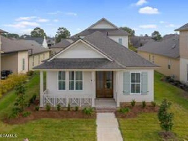 5817 Crape Court, Lake Charles, LA 70605