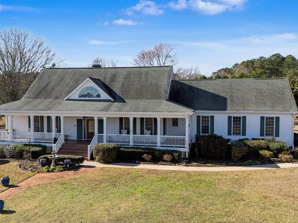 159 Friar Tuck Road, Fayetteville, GA 30215