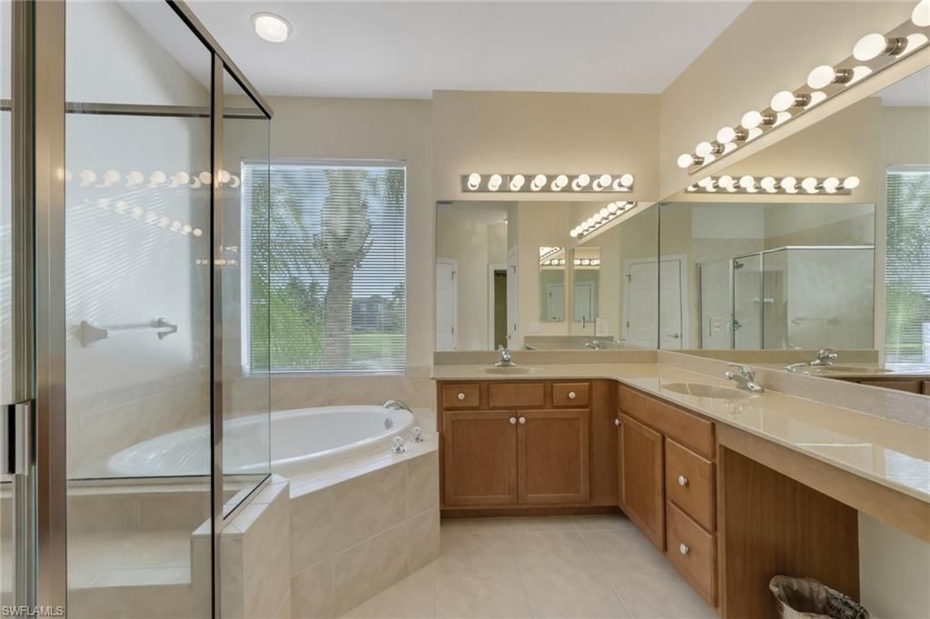 28666 San Lucas Ln, Unit 202, Bonita Springs, FL 34135 Photo