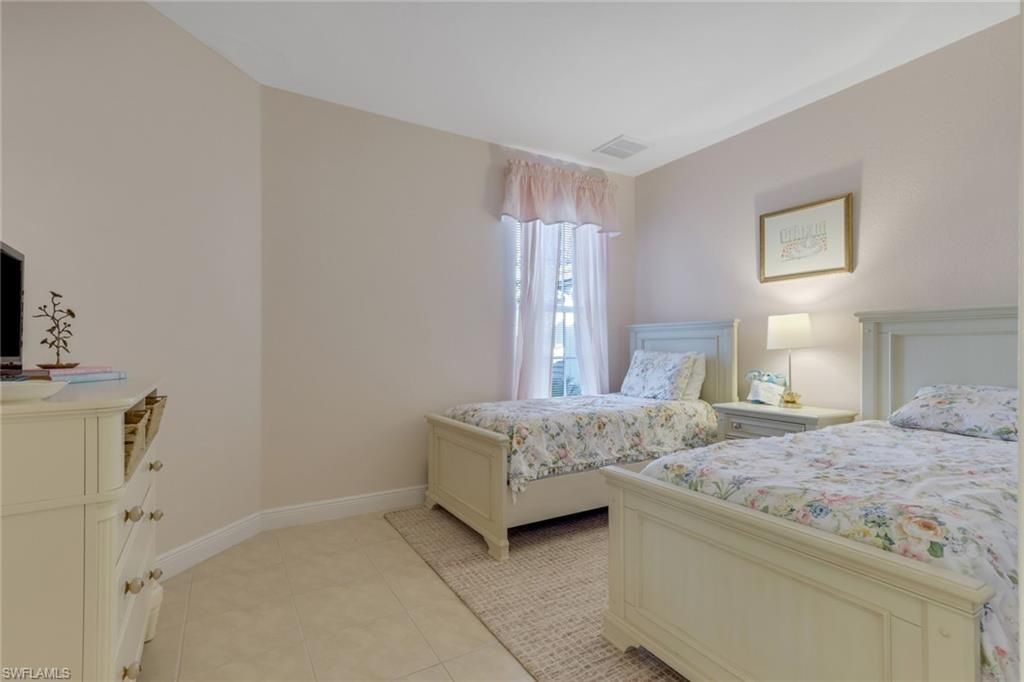 28666 San Lucas Ln, Unit 202, Bonita Springs, FL 34135 Photo