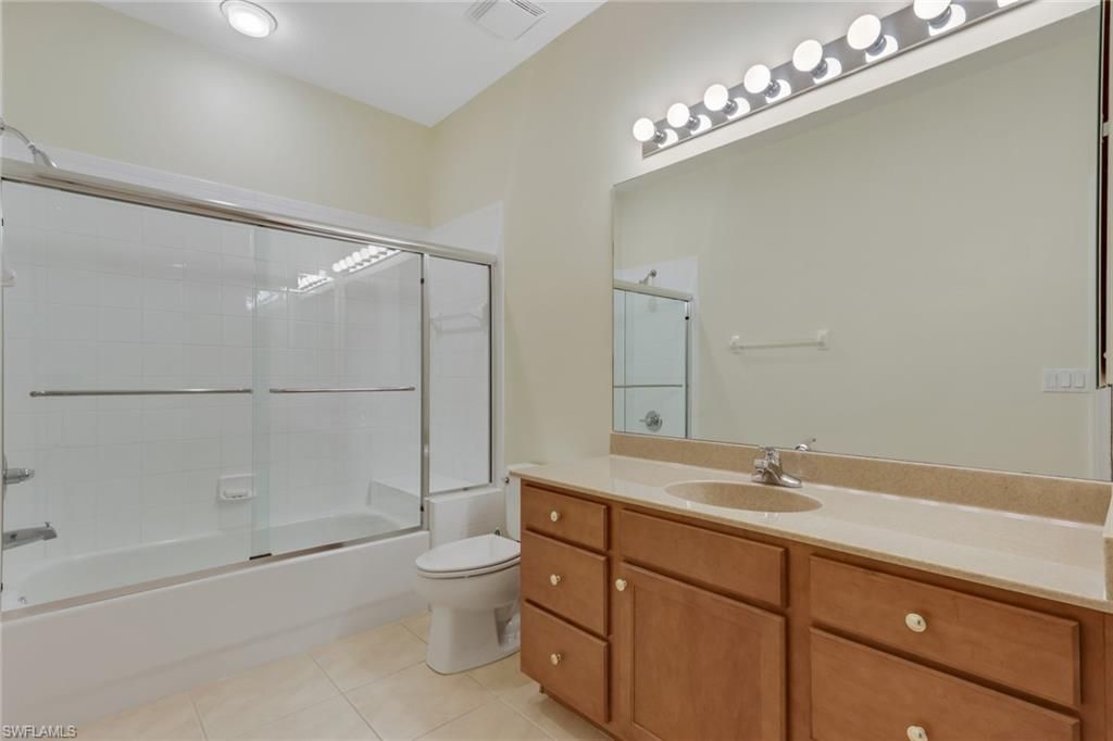 28666 San Lucas Ln, Unit 202, Bonita Springs, FL 34135 Photo