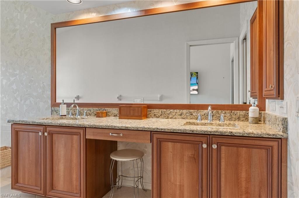 13360 Southampton Dr, Bonita Springs, FL 34135 Photo