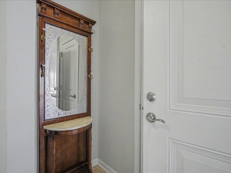 321 Bloomington Way Photo 13