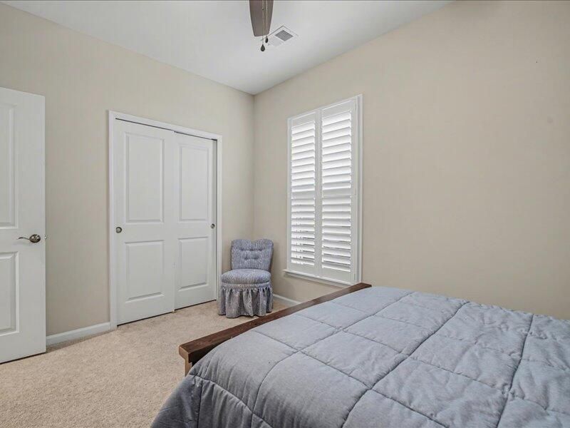 321 Bloomington Way Photo 17