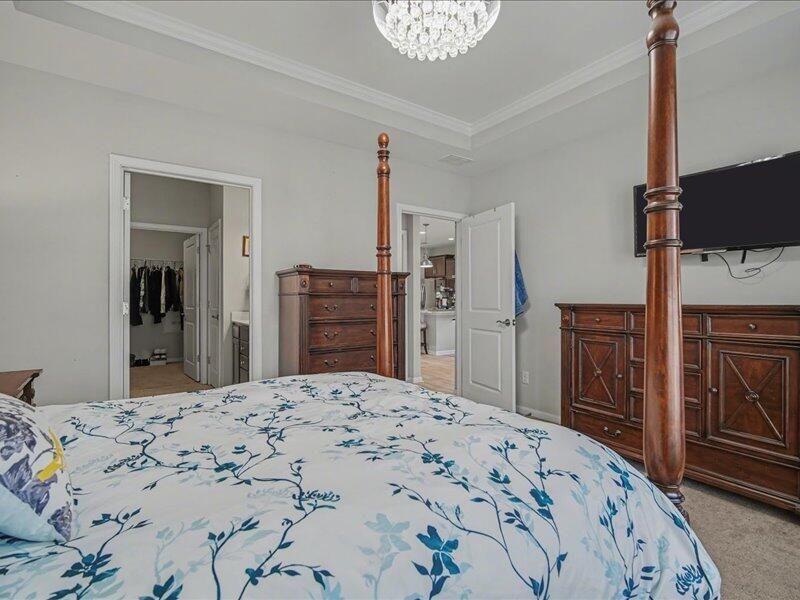 321 Bloomington Way Photo 21