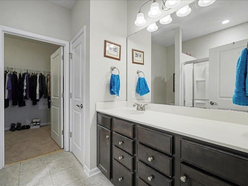 321 Bloomington Way Photo 22