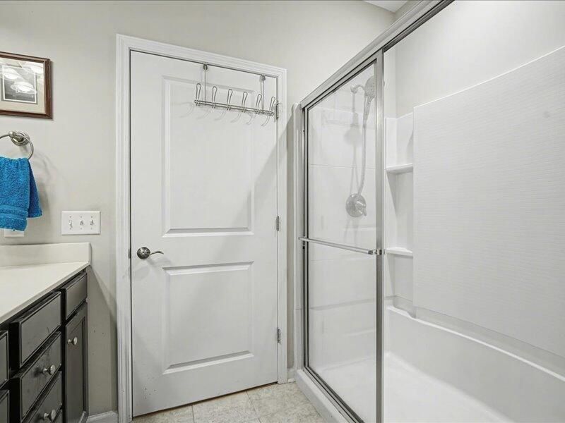 321 Bloomington Way Photo 23