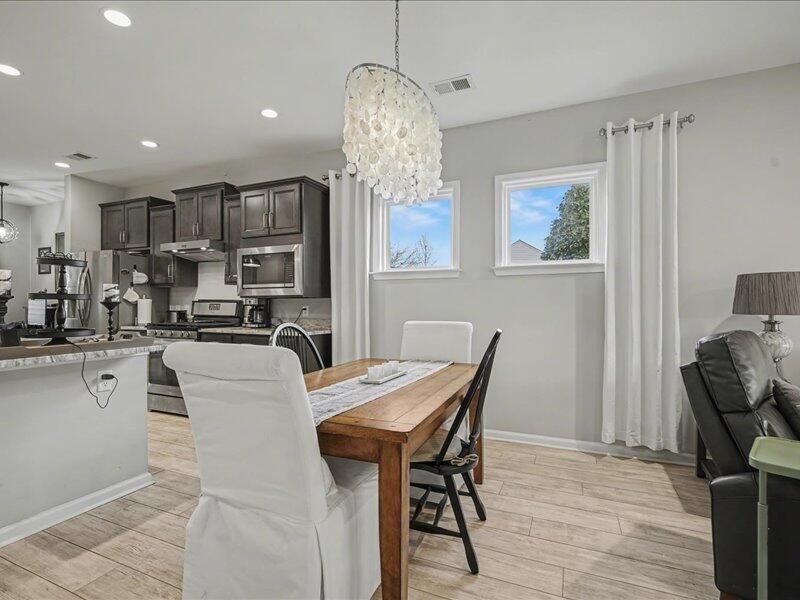 321 Bloomington Way Photo 27