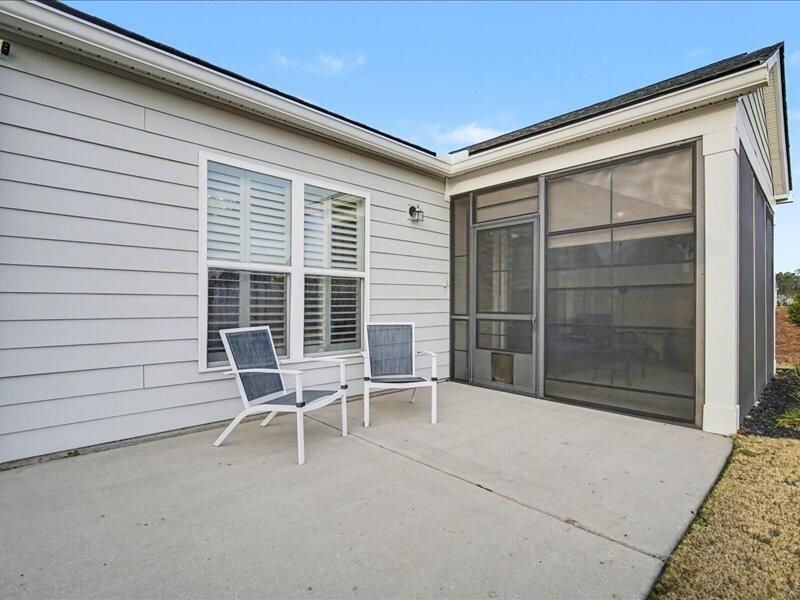 321 Bloomington Way Photo 39