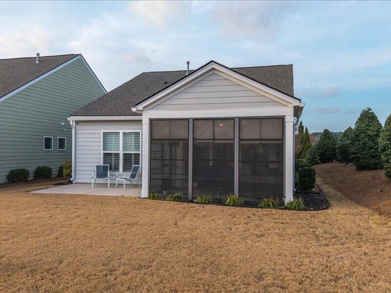 321 Bloomington Way Photo 43