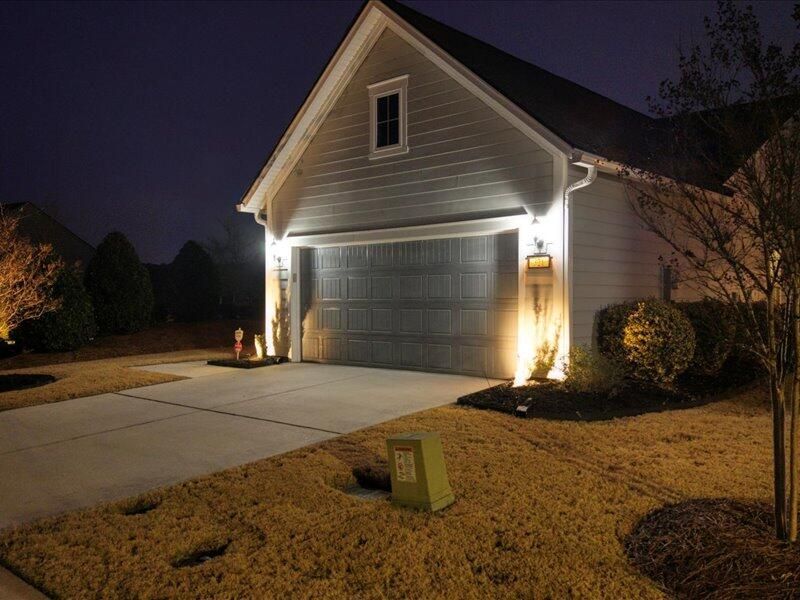 321 Bloomington Way Photo 6