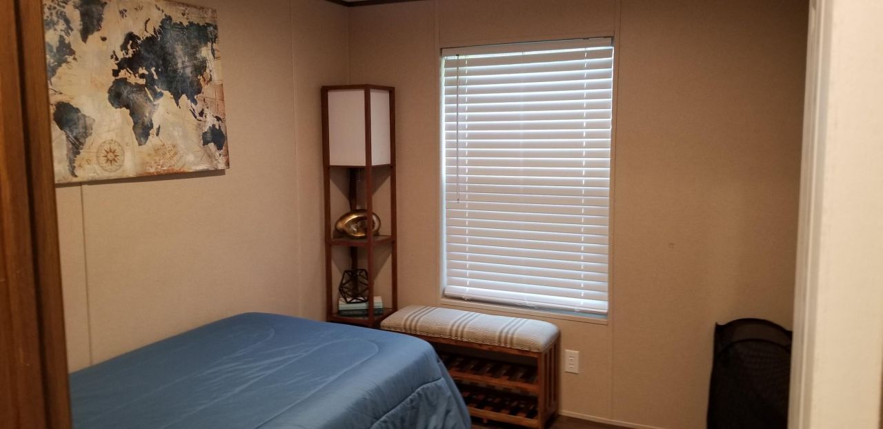 203 Poplar Street Photo 14