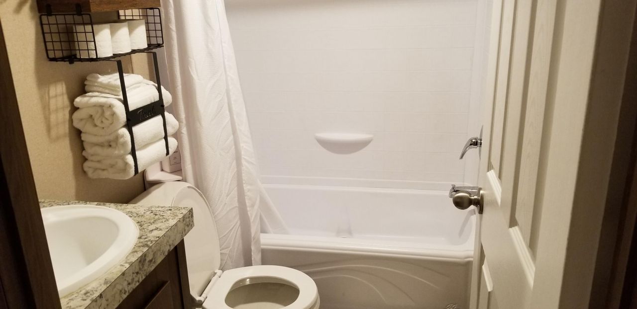 203 Poplar Street Photo 18