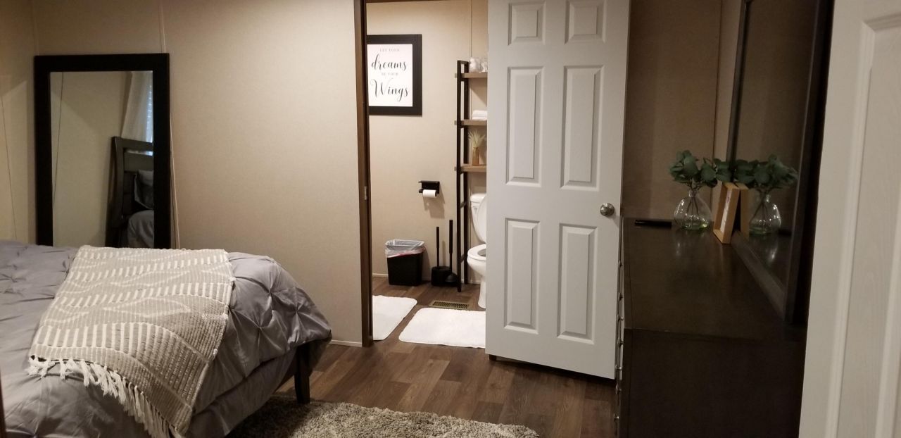 203 Poplar Street Photo 4