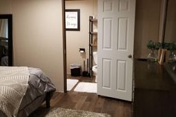 203 Poplar Street photo 4