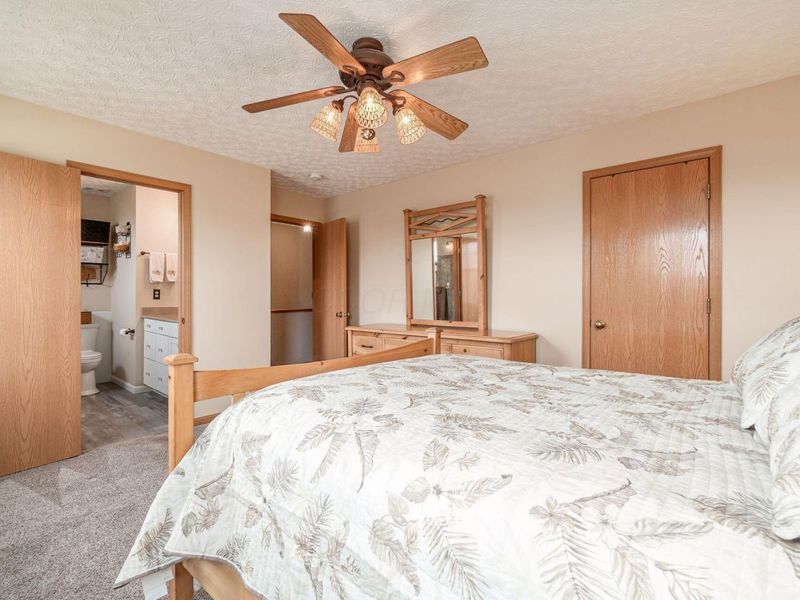 9215 Misty Dawn Drive, Columbus, OH 43240 Photo 13