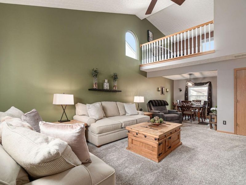 9215 Misty Dawn Drive, Columbus, OH 43240 Photo 3