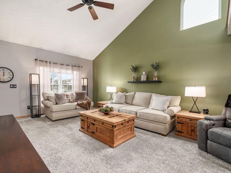 9215 Misty Dawn Drive, Columbus, OH 43240 Photo 4