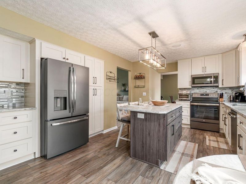 9215 Misty Dawn Drive, Columbus, OH 43240 Photo 9