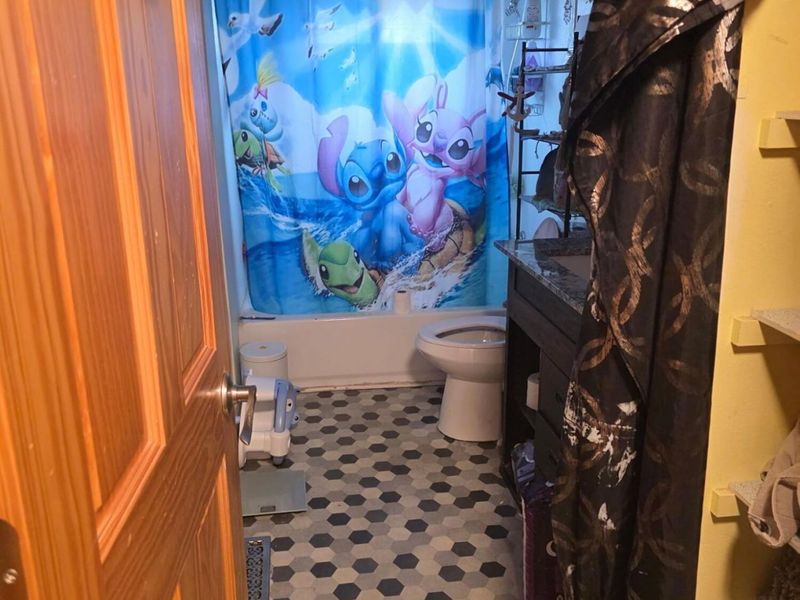 3860 Briggs Road, Columbus, OH 43228 Photo 9