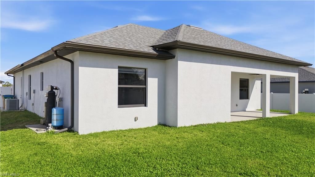 1442 NE 33rd Ln, Cape Coral, FL 33909 Photo