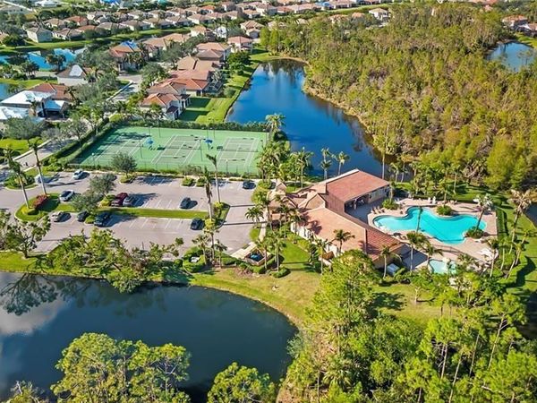 3331 Dandolo CIR, CAPE CORAL, FL 33909