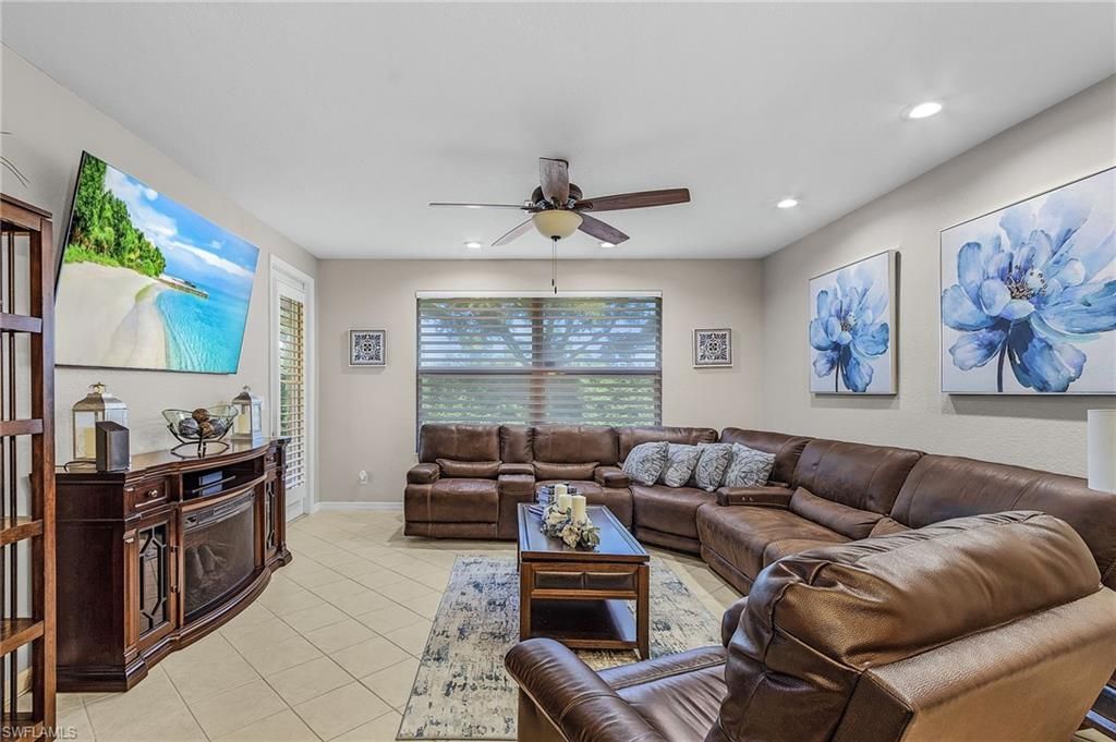 3331 Dandolo Cir, Cape Coral, FL 33909 Photo