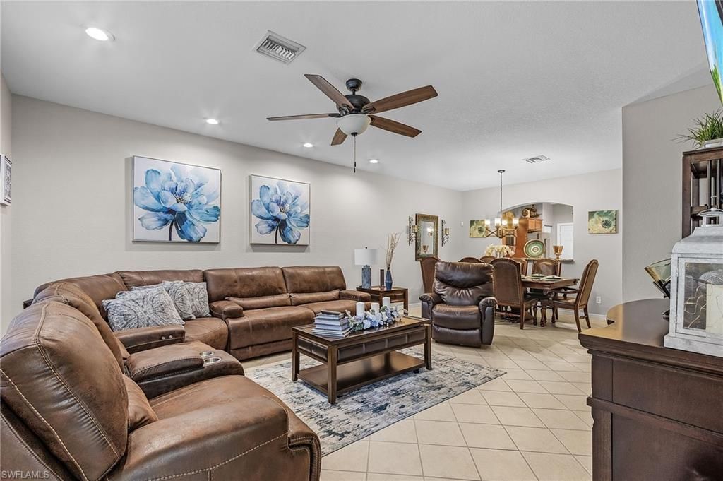 3331 Dandolo Cir, Cape Coral, FL 33909 Photo