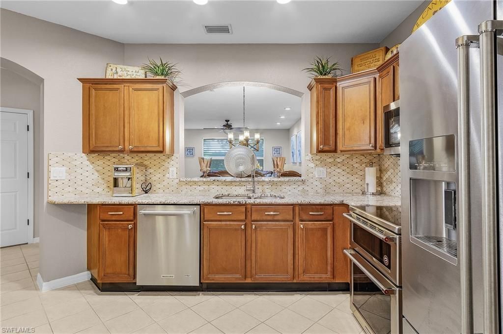 3331 Dandolo Cir, Cape Coral, FL 33909 Photo